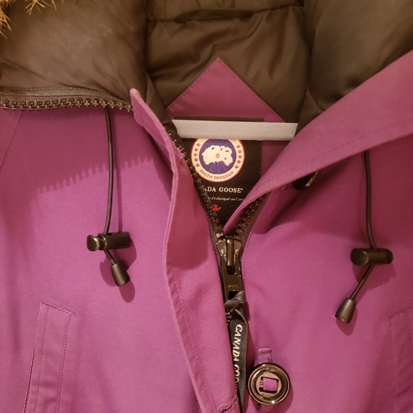 🌼SOLD🌼Canada Goose Chilliwack Bomber jacket size small, limited edition purple - Picture 7 of 15